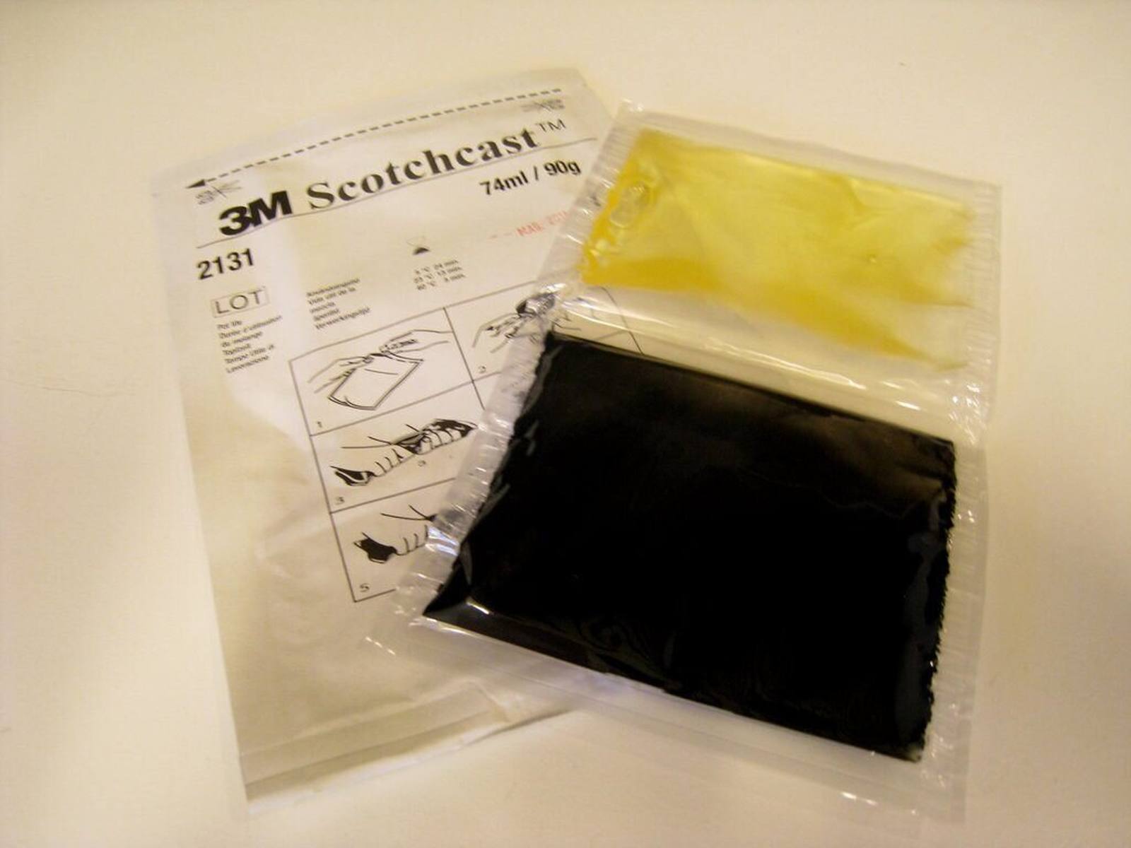 3M Scotchcast 2131-B, resina de poliuretano para cables, sistema GMG de 2 componentes, tamaño B, 173 ml