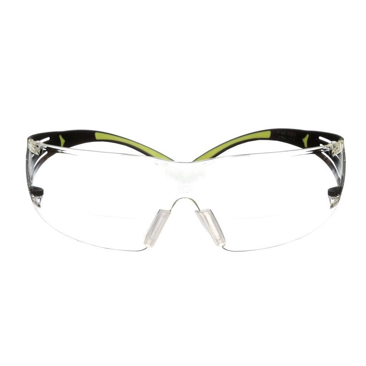 3M SecureFit 400 Reader Schutzbrille, schwarz/grüne Bügel, Antikratz-/Anti-Fog-Beschichtung, transparente Scheibe mit +2,0 Stärke, SF420AS/AF-EU